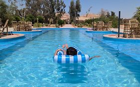 Cafour House Siwa - Hot Spring